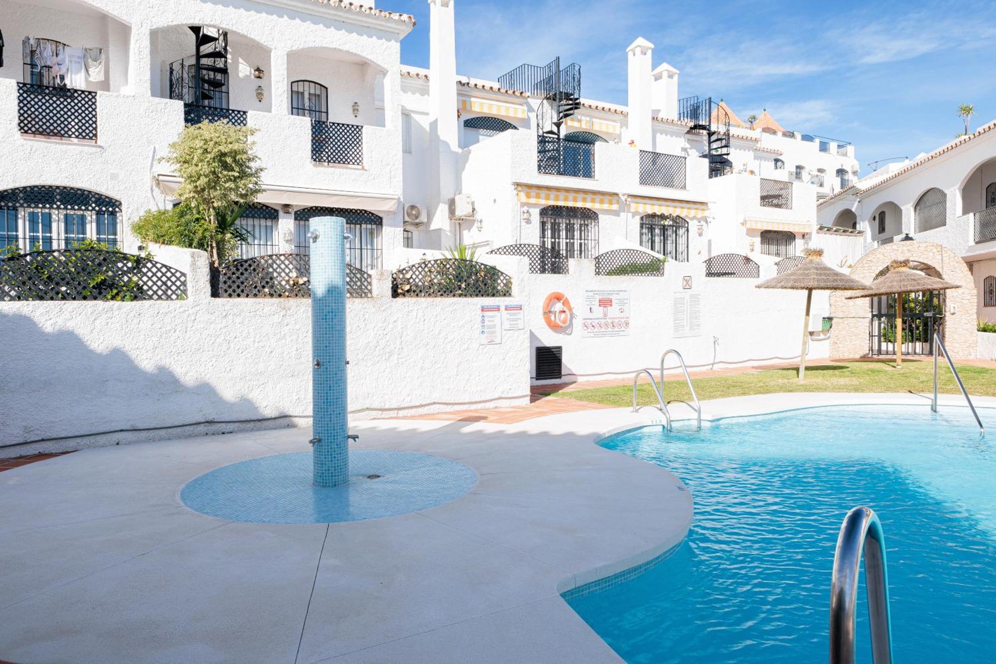 1 Bedroom In Verano Azul, Free Wi-Fi Nerja Ngoại thất bức ảnh